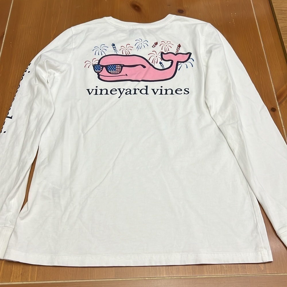 Vineyard Vines Fire Works whale decal shirt size XXS - Picture 6 of 9